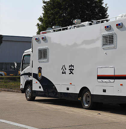 集成式應(yīng)急保障車新款藍(lán)牌博底D913_6方水罐消防車報(bào)價(jià)_采辦